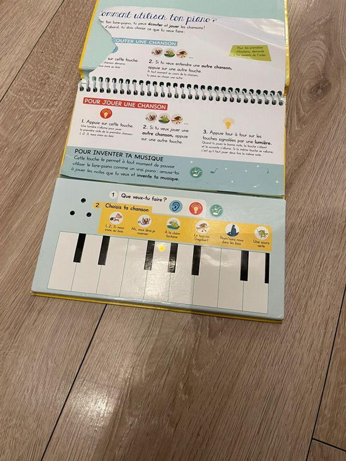 Livre piano je joue mes comptines au piano bon état - photo numéro 8