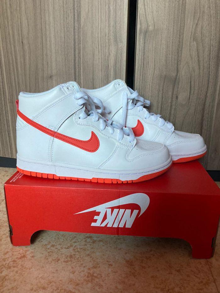 Nike Dunk High White Picante Red - photo numéro 1