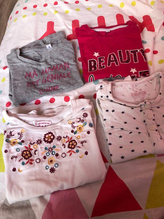 Lots t shirt haut taille 4 ans 4 pièces - photo numéro 2