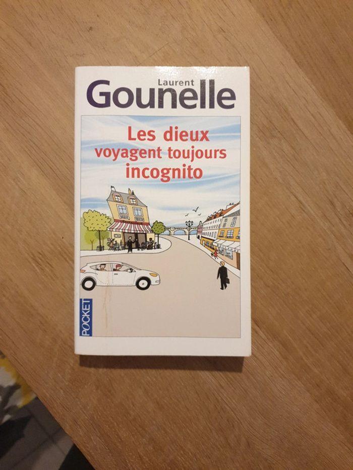 Les dieux voyagent toujours incognito - photo numéro 1