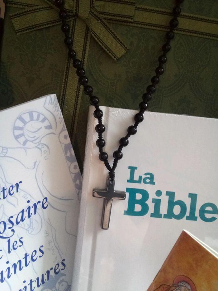 Coffret livres religieux et bijoux - photo numéro 6