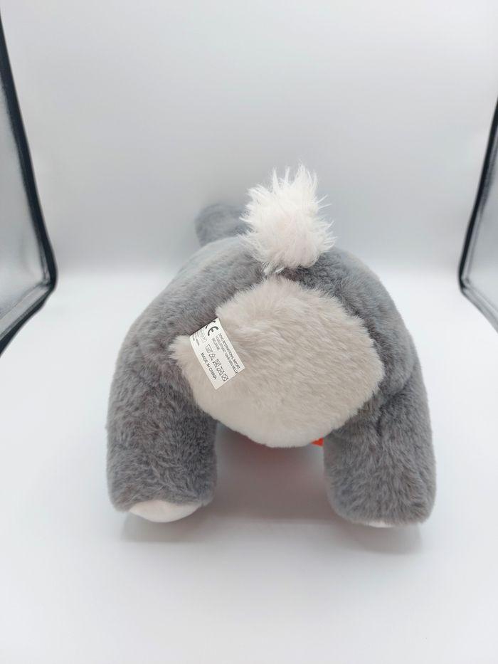 Peluche doudou lapin gris blanc et sa carotte 32 cm sans les oreilles DOHO international TTBE - photo numéro 4