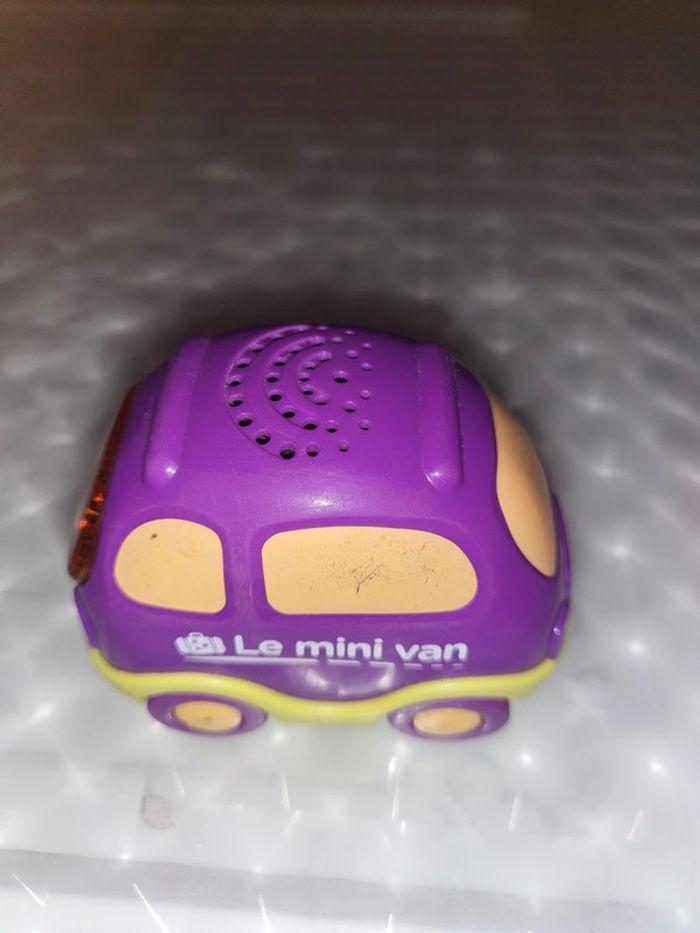 Tut tut bolide erwan le mini van violet - photo numéro 3