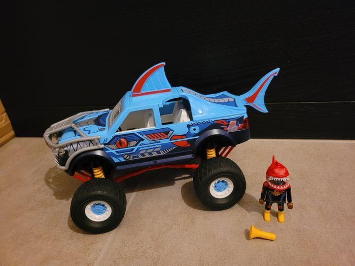 Playmobil 70550 Stunt Show Shark Monster Truck requin - photo numéro 2