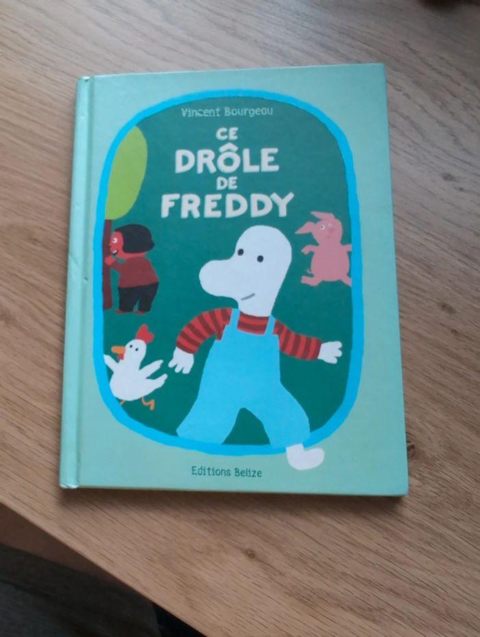 Livre ce drôle de Freddy - photo numéro 1