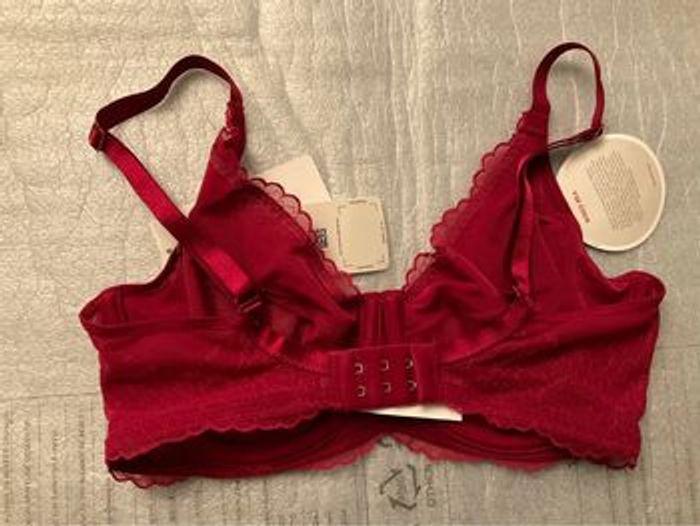 Soutien-gorge bordeaux Triumph neuf - photo numéro 11