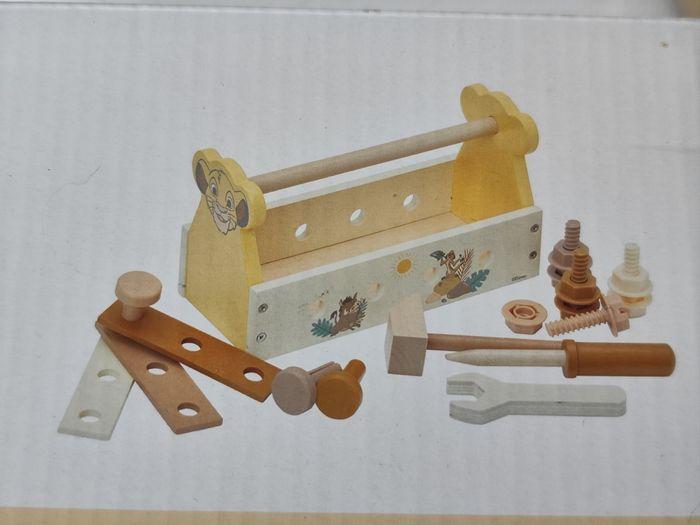 Jouet en bois : Caisse à outils Disney Baby Simba Le Roi Lion - photo numéro 2