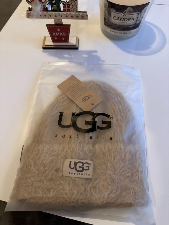 Bonnet UGG doux - photo numéro 1