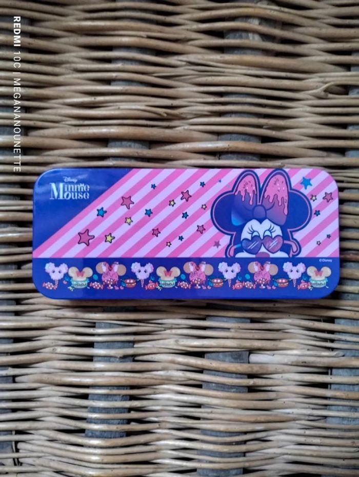 🦋 Jolie coffret de vernie Minnie Disney - photo numéro 2