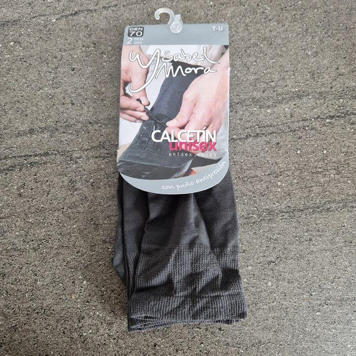 2 paires de chaussettes . - photo numéro 1