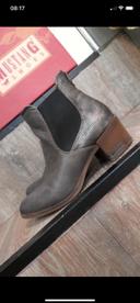 Bottines MUSTANG grise 38