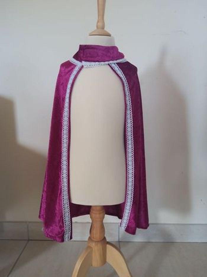 Cape Velours fushia et dentelle - déguisement 2-6 ans - photo numéro 1