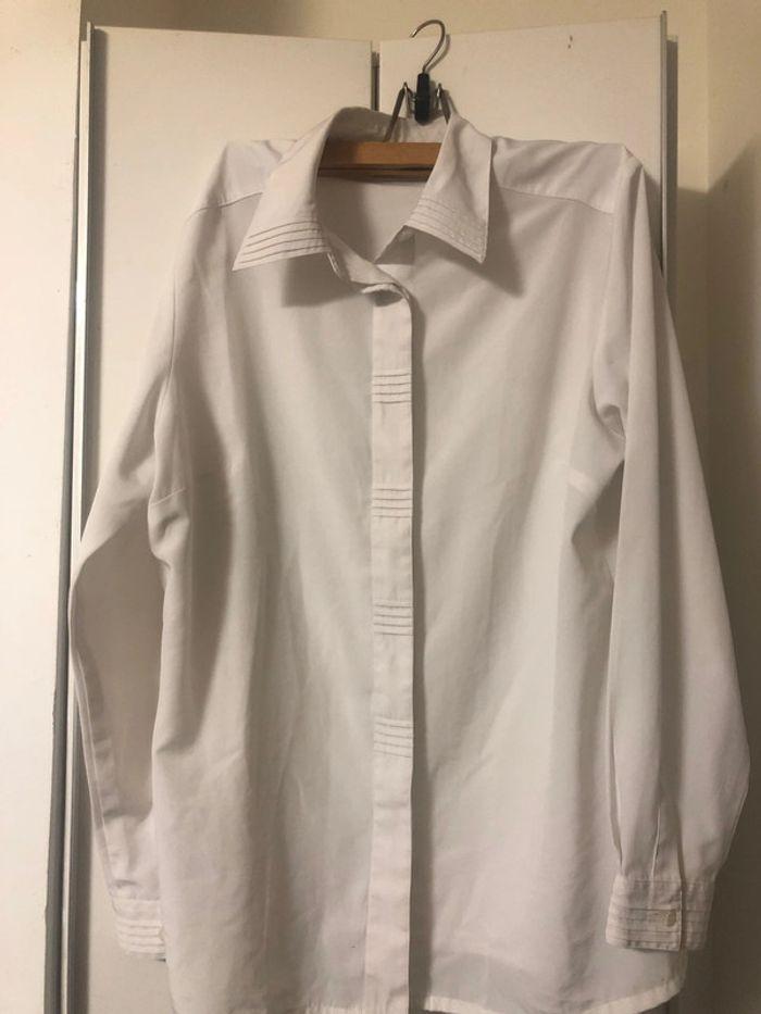 Chemise Damart . Taille 48 . - photo numéro 1