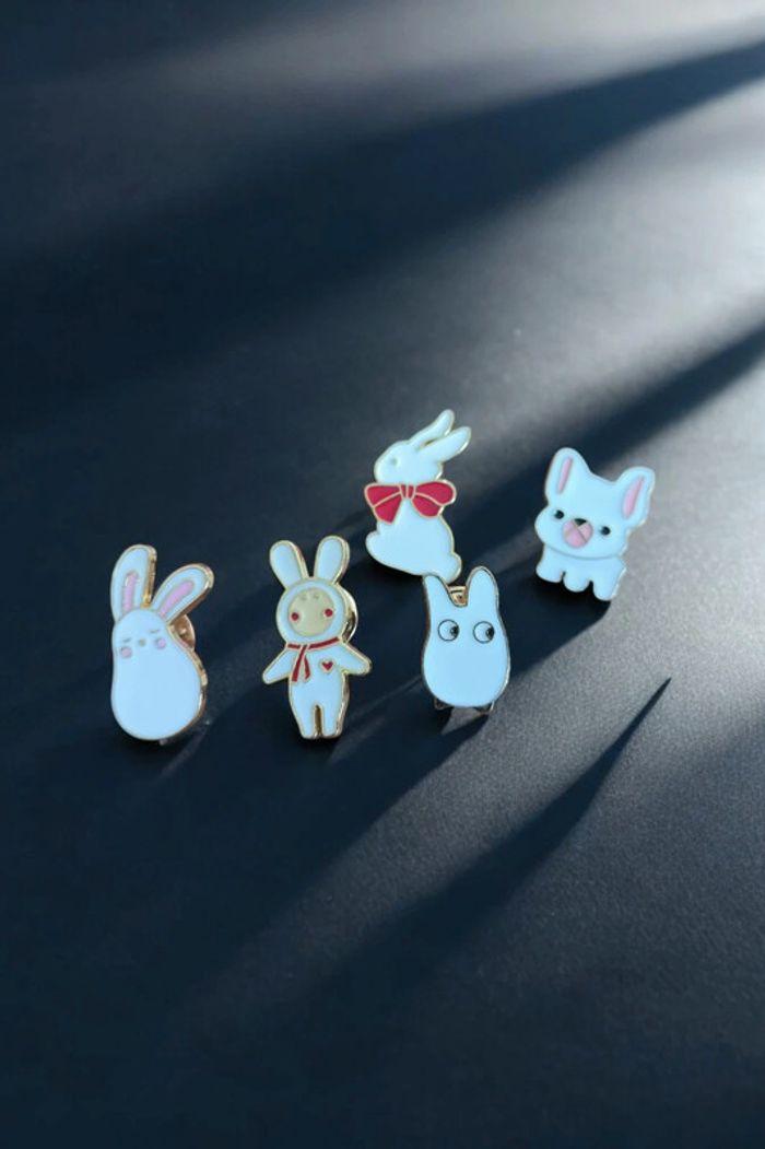 Lot de pin's lapins