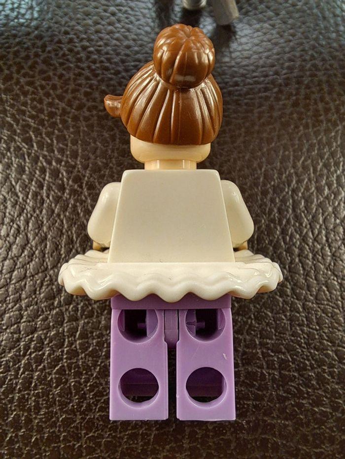 Figurine Lego compatible Danseuse - photo numéro 4