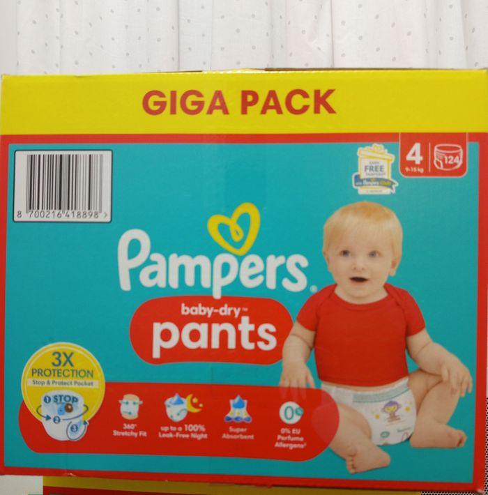 Couche Pampers pants taille 4 a 30€