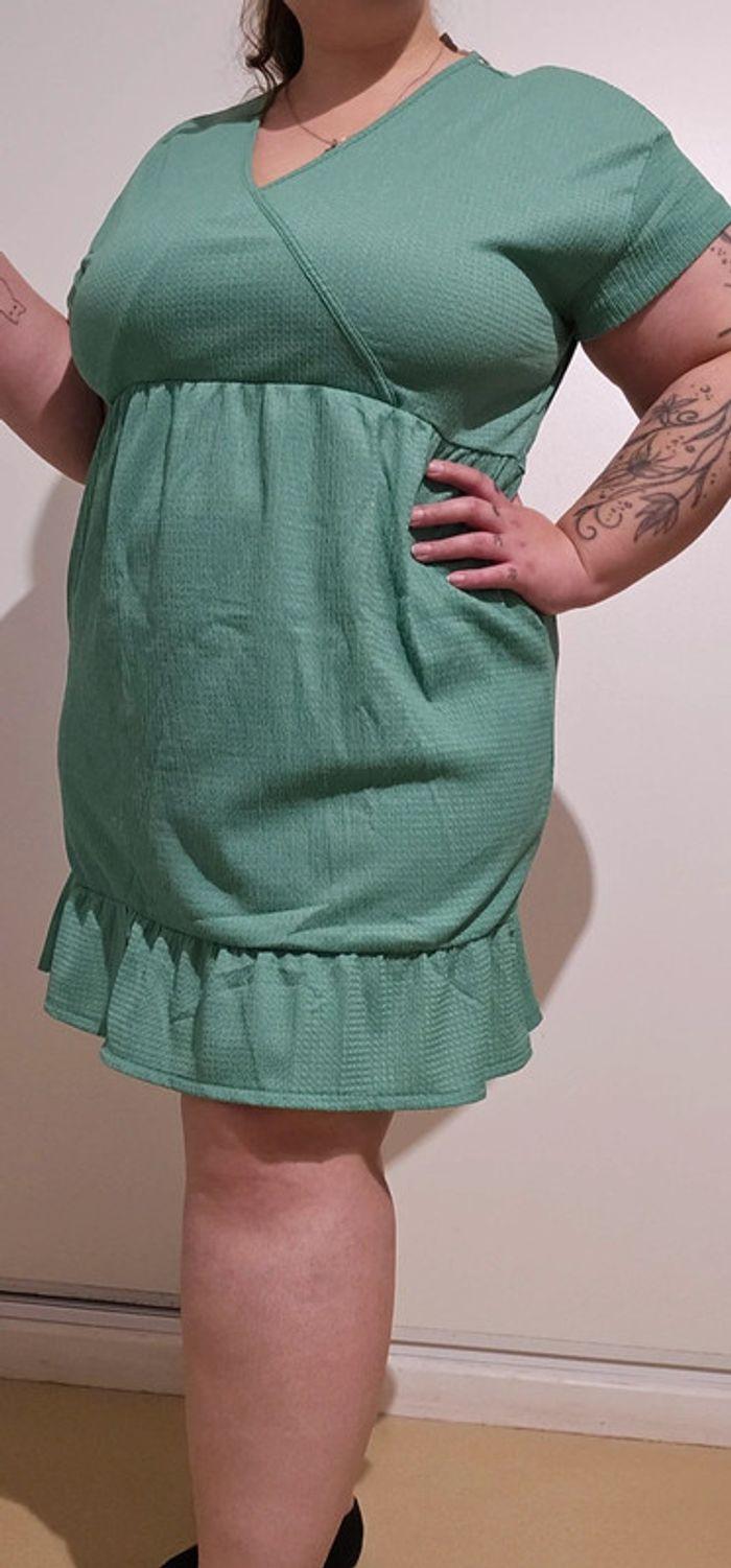 Robe/ tunique verte  taille 52-54 - photo numéro 2