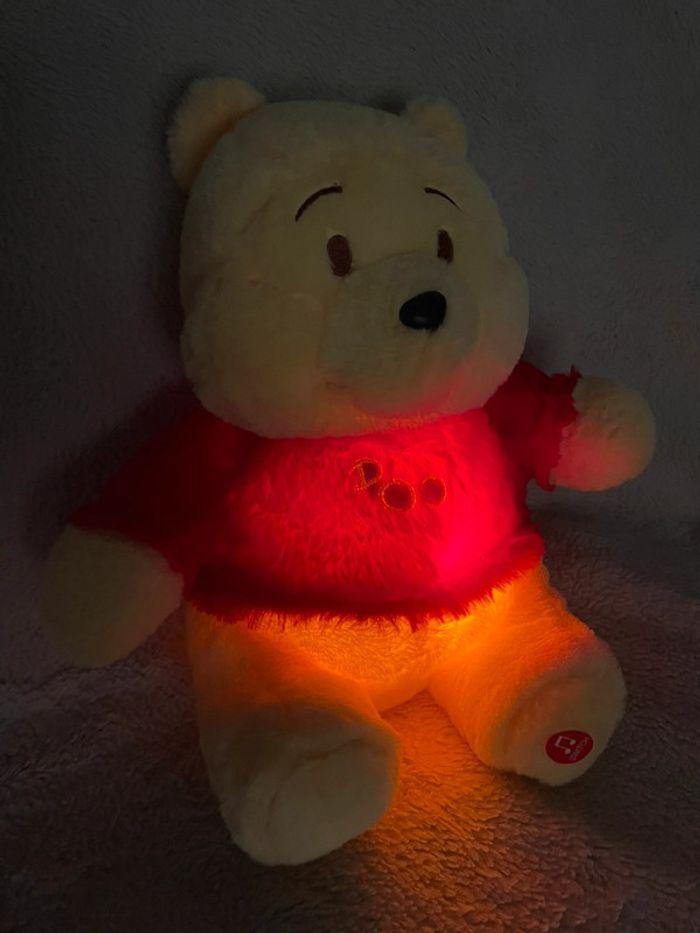 Peluche lumineuse respirante Disney Winnie - photo numéro 14