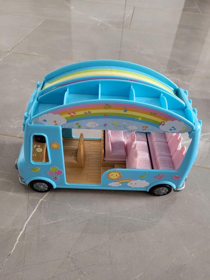 Bus arc en ciel Sylvanian Families - photo numéro 1