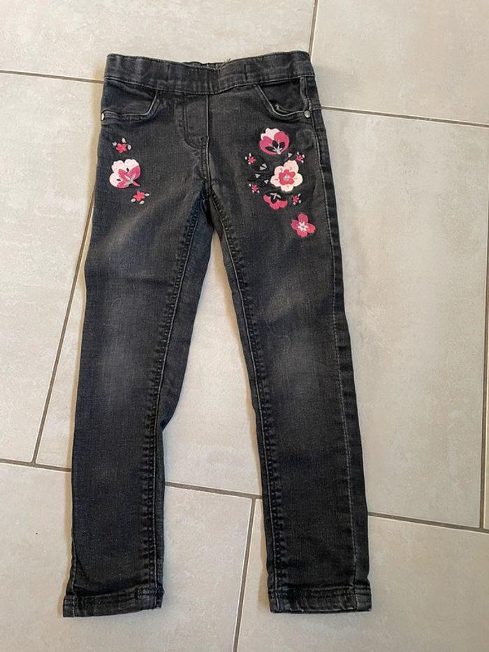 Jeans fleurs - photo numéro 1