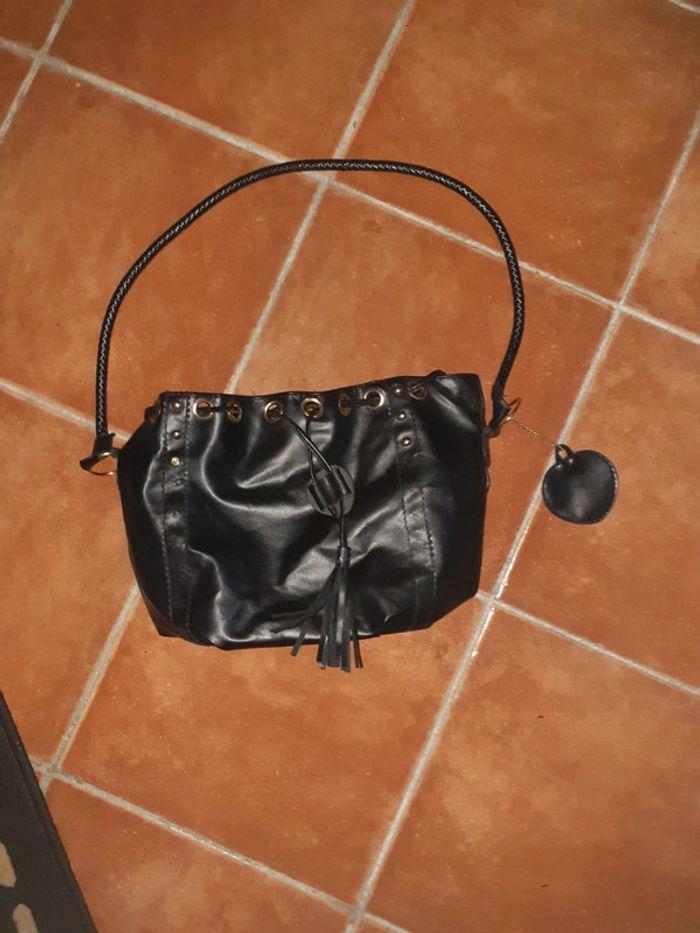 Sac à mains noir - photo numéro 1