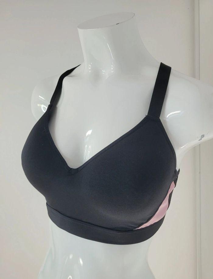 Jolie brassière de sport Zeeman taille L (40) - photo numéro 2