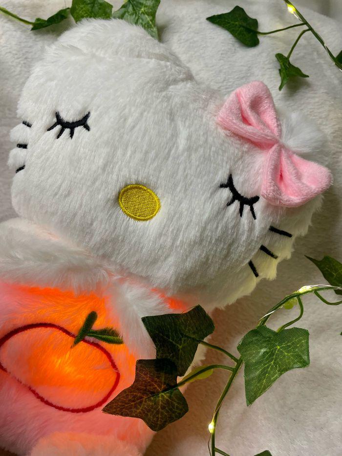 Peluche lumineuse respirante Hello Kitty - photo numéro 5