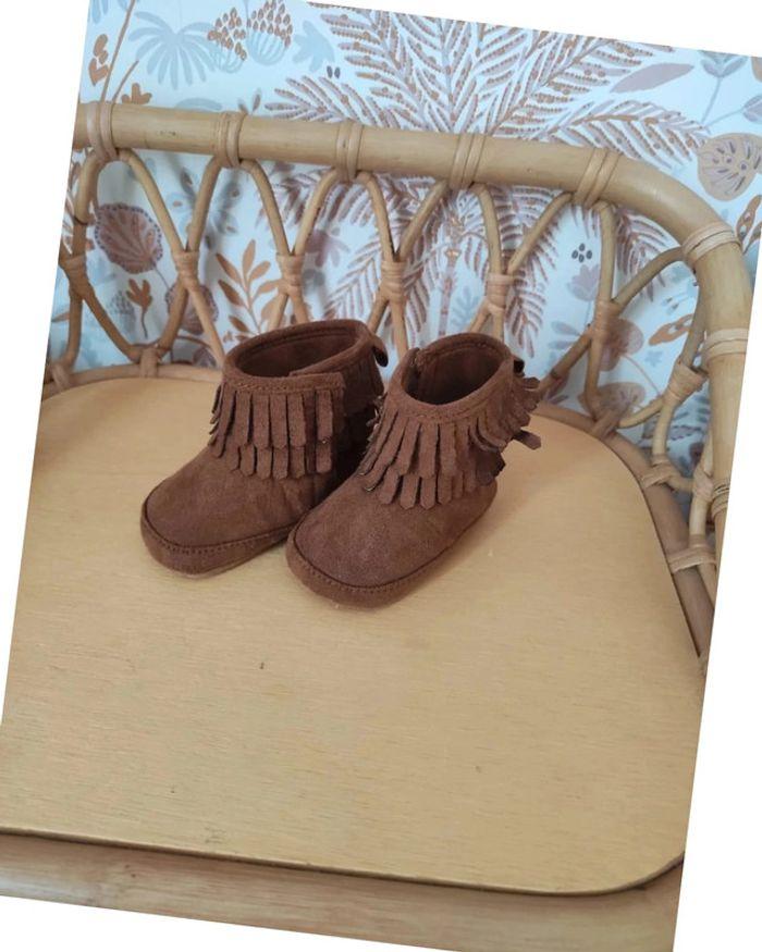 Bottines à franges  bébé fille 3-6 mois - photo numéro 2