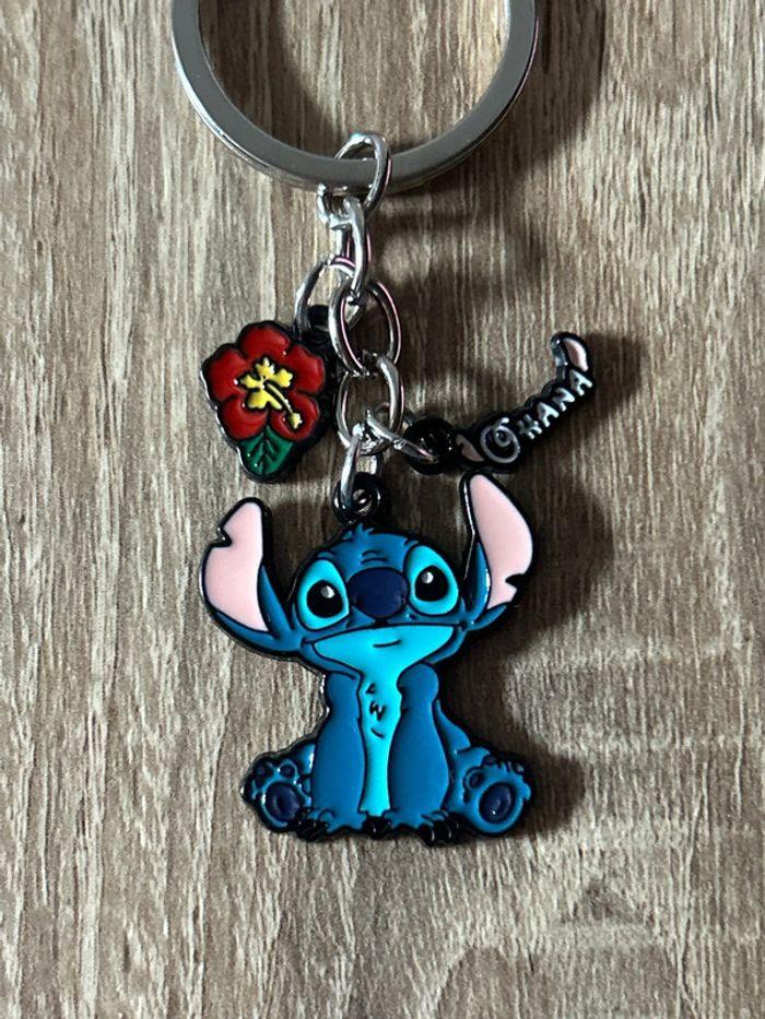 Porte clés/keychain, Stitch Ohana, état neuf/new condition, jamais utilisé, Disney - photo numéro 2