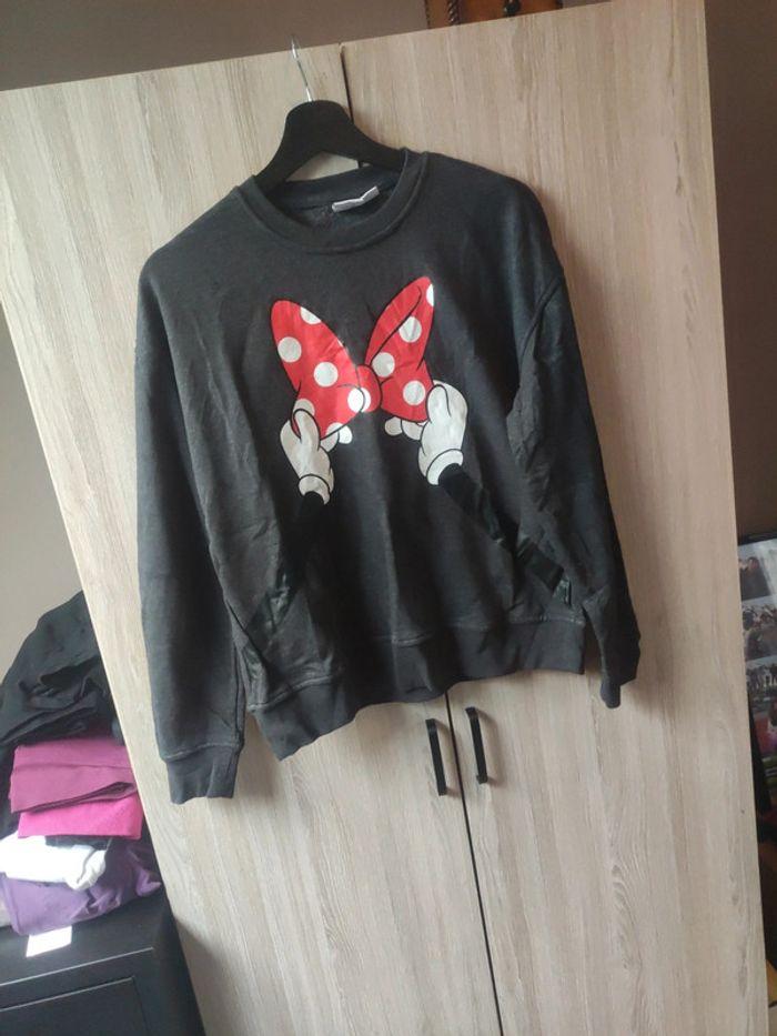 Pull Minnie Disney de Primark - photo numéro 1