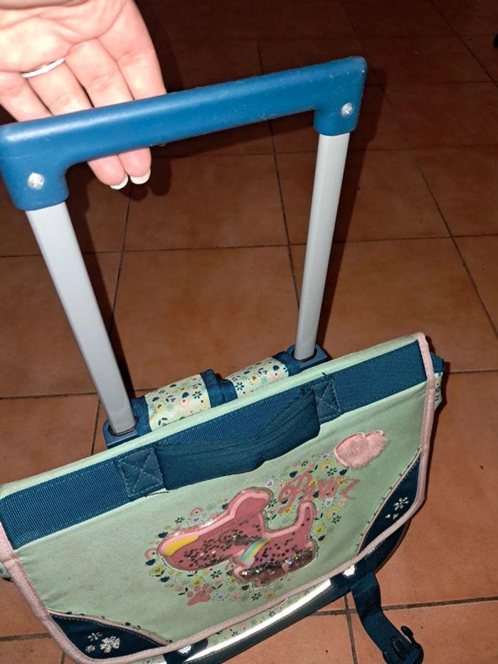 Cartable à roulette - photo numéro 4