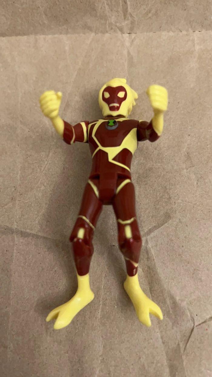 Bandai - 2008 Ben 10 Omniverse figurine Heatblast 10cm - photo numéro 5