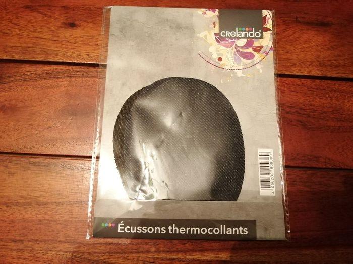 Lot de 4 Écussons thermocollants neufs - photo numéro 1