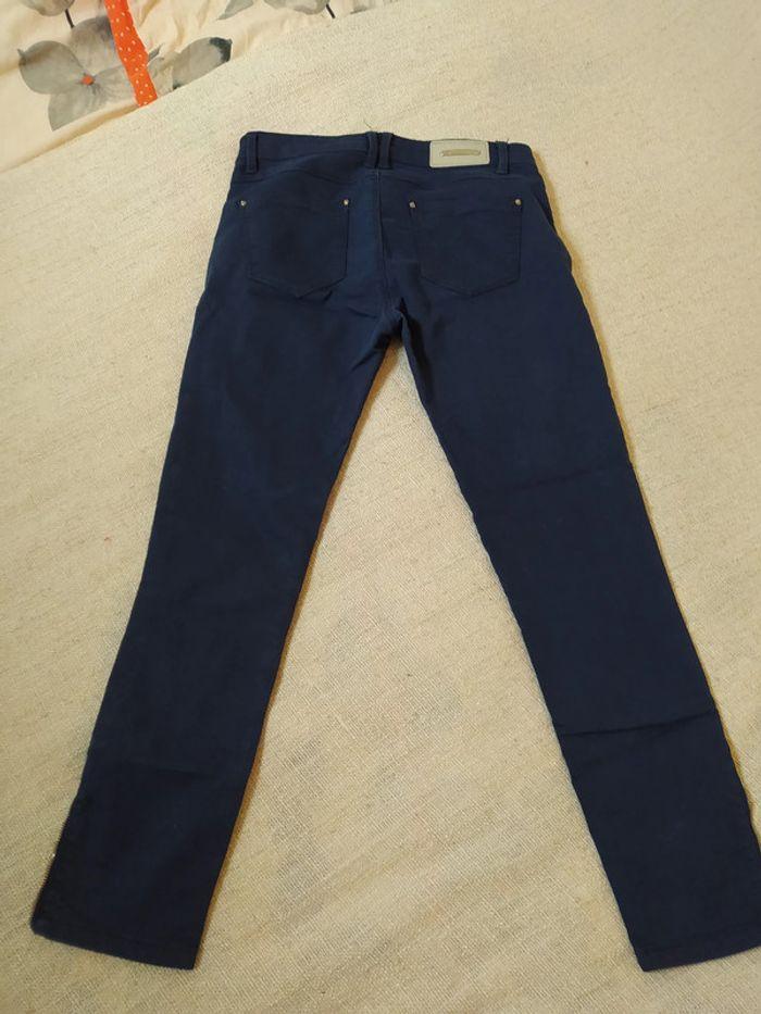 Pantalon 7/8 Stradivarius bleu marine - photo numéro 3