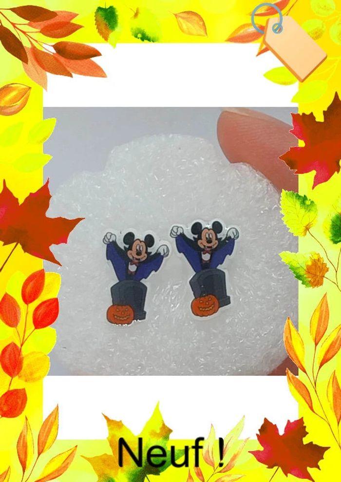 Paire de boucles d oreilles Mickey Vampire Halloween - photo numéro 1