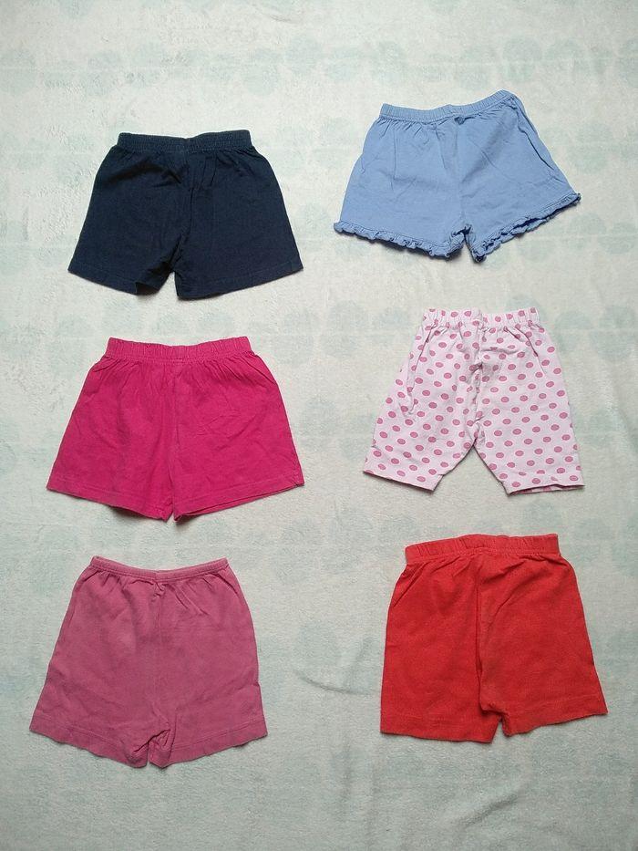 Lot de shorts et t-shirts MC taille 23/24 mois - photo numéro 2