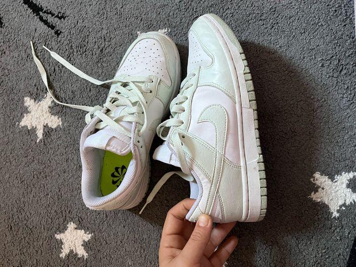 W Nike dunk low - photo numéro 1