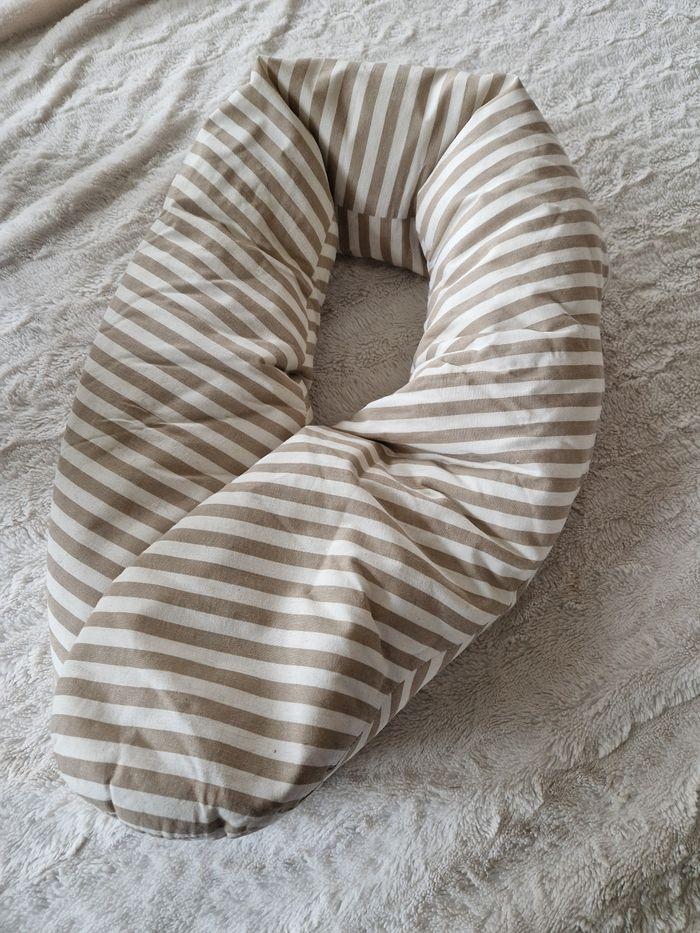 Coussin grossesse et allaitement - photo numéro 4