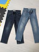 Lot de 2 jeans fille 5 ans très bon état