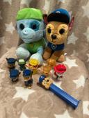 Lot peluches et figurines pat patrouille