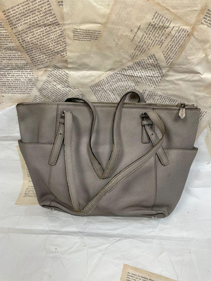 Sac à main de luxe Michael Kors gris taupe - photo numéro 2