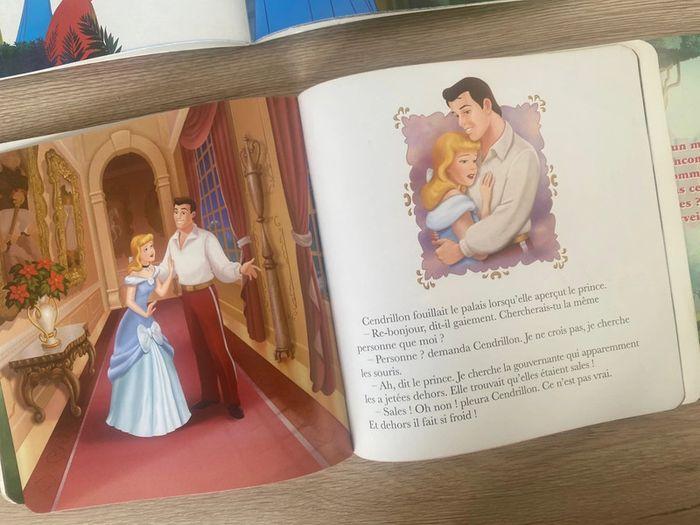 Lot livres diney princesses - photo numéro 4