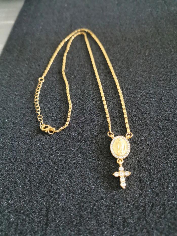 Collier et pendentif spirituel ste vierge et croix - photo numéro 1