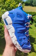 Basket Nike mixte Nike uptempo "battle bue" pointure 40 parfait état