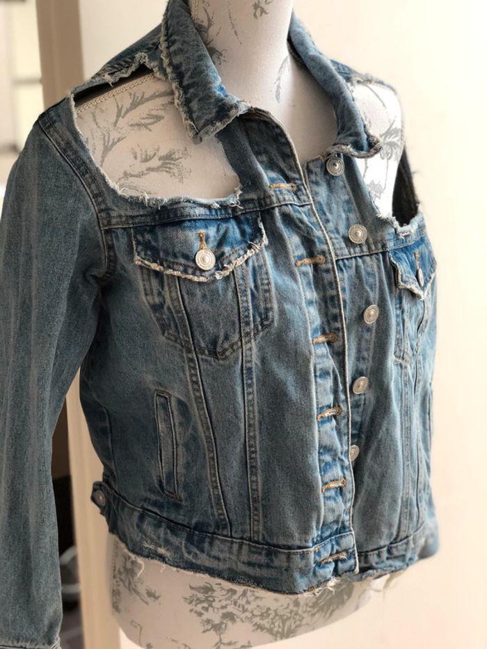 Veste jean ultra destroy, bershka - photo numéro 1