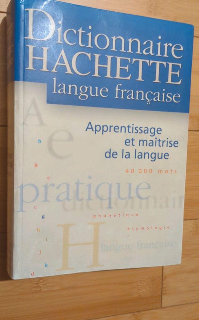 Dictionnaire - photo numéro 1