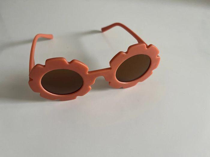 Lunette de soleil enfant - photo numéro 1