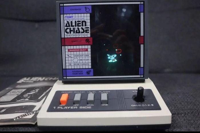 jeux vide tomy alien Chase rare - photo numéro 4