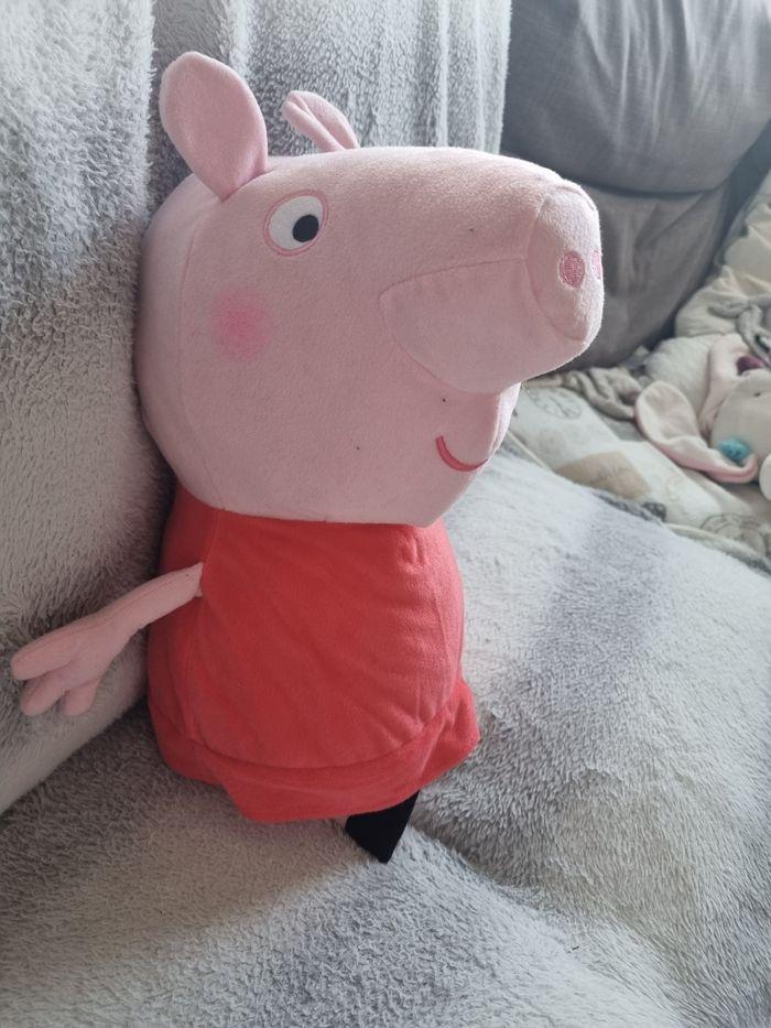 Peluche Peppa pig - photo numéro 1