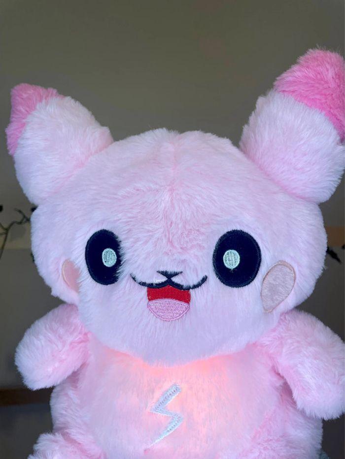 Peluche lumineuse Pokémon Pikachu qui respire - photo numéro 10